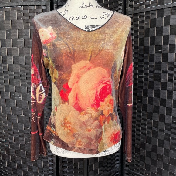 Love Amour Tops - Amour by Love Floral Velvet Black Mesh Back Long Sleeve Top Sz 4